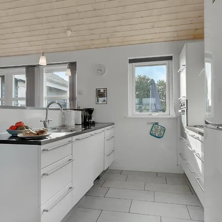 Gorgeous In Sydals With Kitchen Tatil Evi Skovby (Syddanmark)